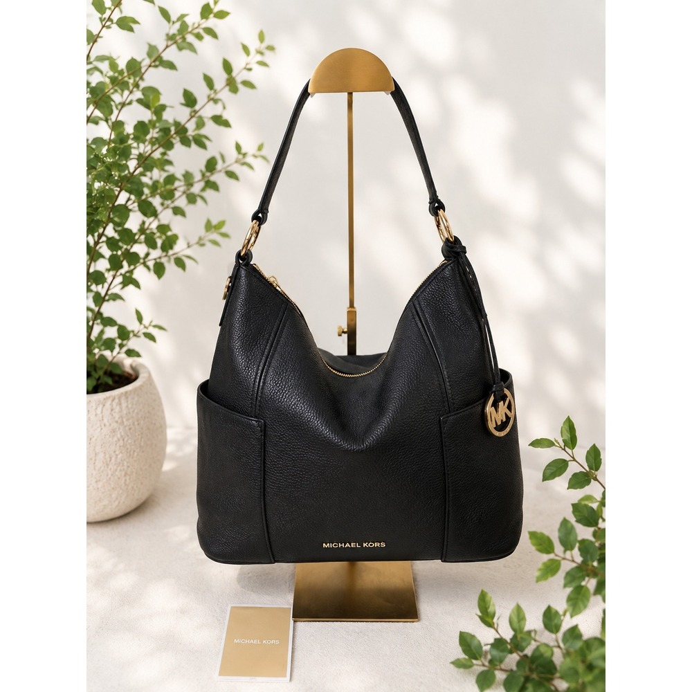 MK165 Michael Kors Anita shoulder/crossbody nwot